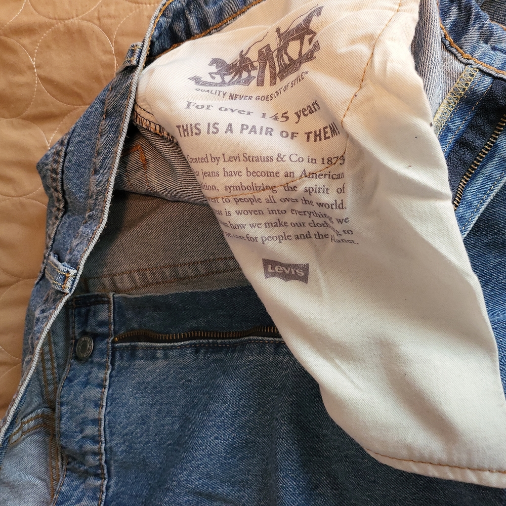 Jeans - Picture 4 of 5